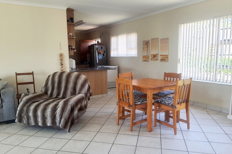 3 Bedroom Property for Sale in Fraaiuitsig Western Cape